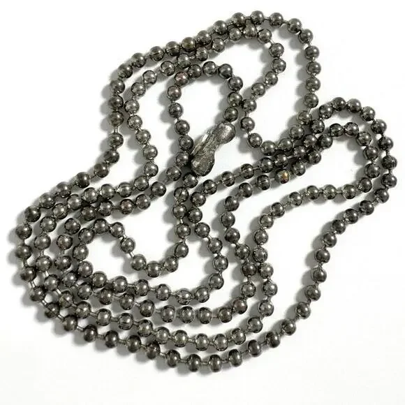 CHANEL Authentic Vintage Necklace - Picture 8 of 10